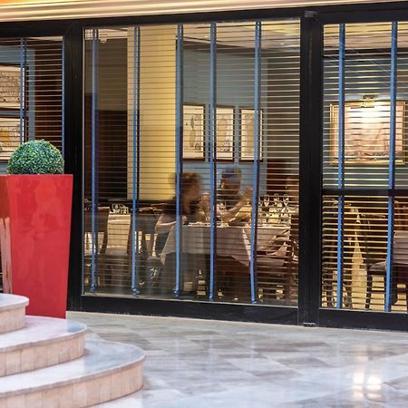 Caesar'S Hotel Каляри Екстериор снимка