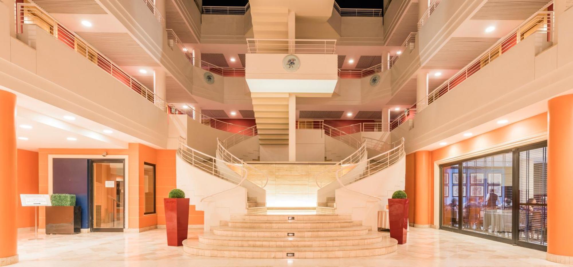 Caesar'S Hotel Каляри Екстериор снимка