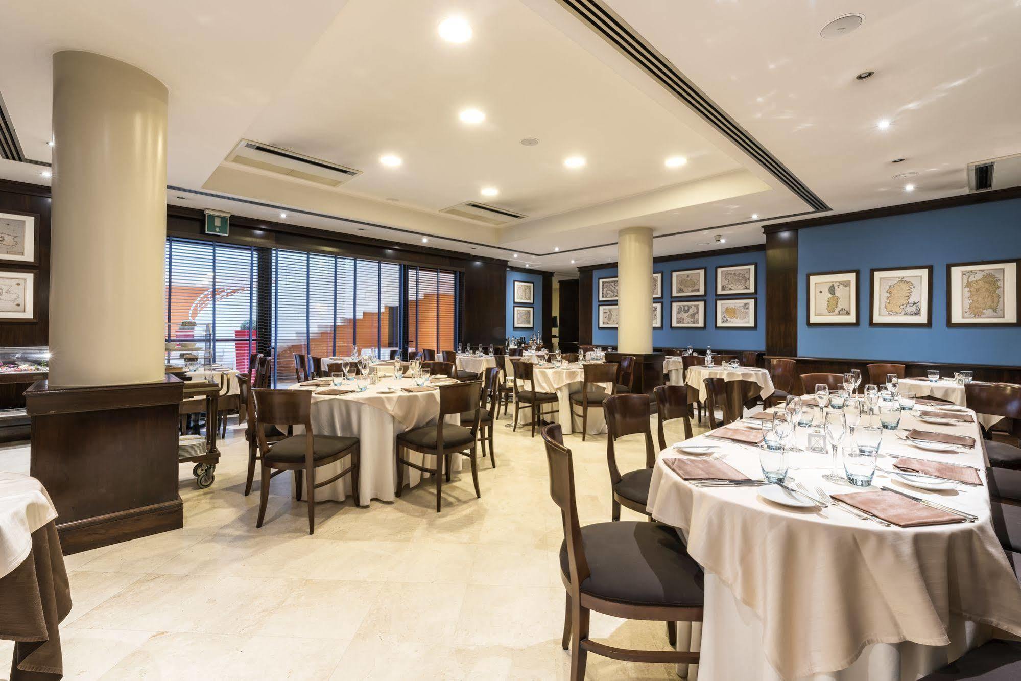Caesar'S Hotel Каляри Екстериор снимка